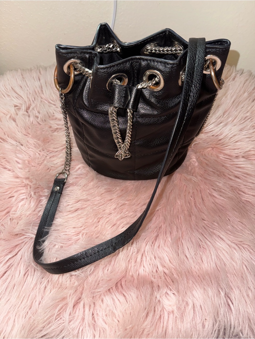 Zara Black Quilted Drawstring Women’s Bucket Bag with Chain Accent - Picture 1 of 10